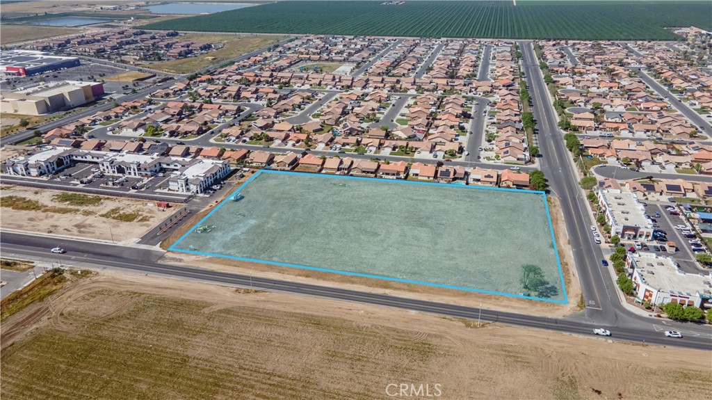 555 Dover Pkwy, Delano, CA 93215