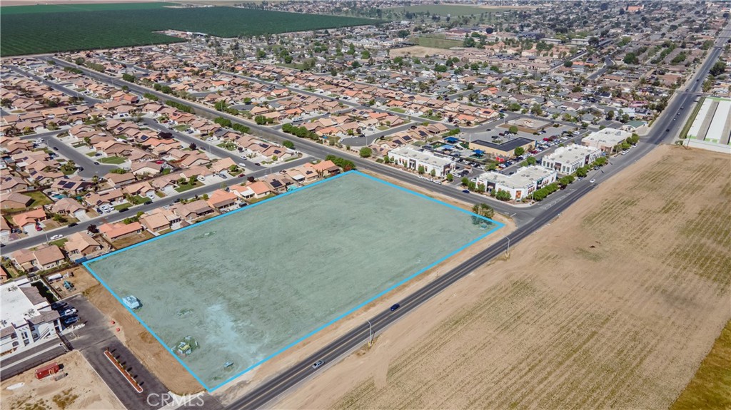 555 Dover Pkwy, Delano, CA 93215
