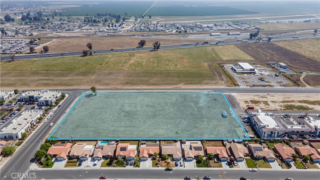 555 Dover Pkwy, Delano, CA 93215