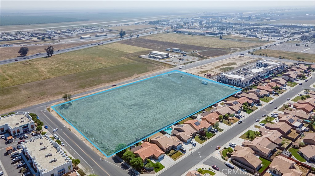 555 Dover Pkwy, Delano, CA 93215