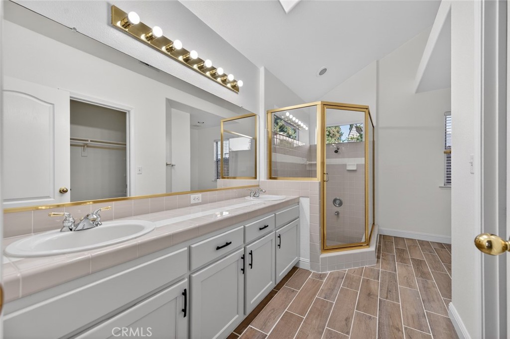 10291 N Whitney, Fresno, CA 93730