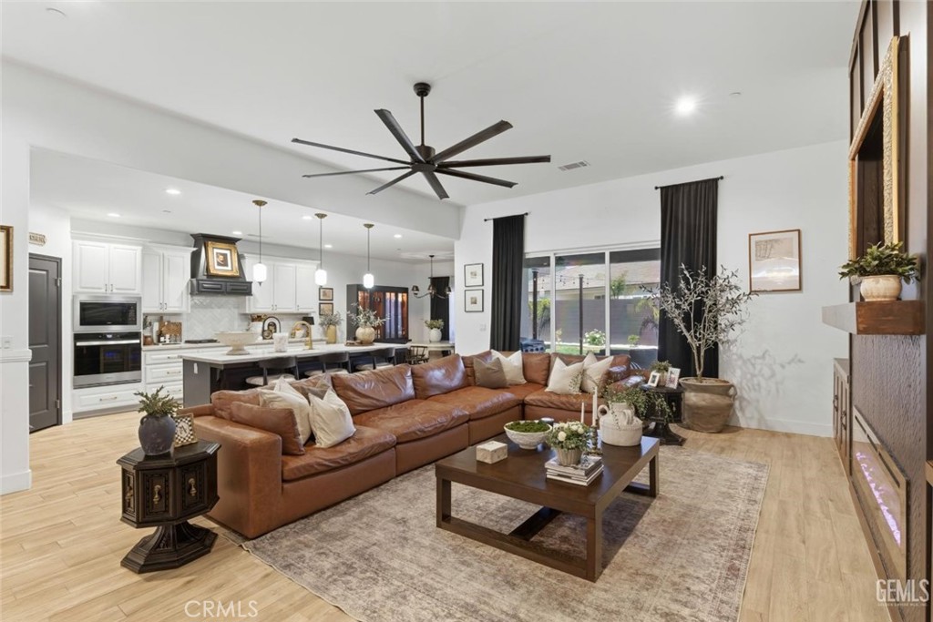 1008 Eckmann, Shafter, CA 93263