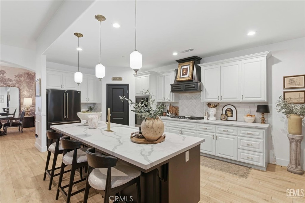 1008 Eckmann, Shafter, CA 93263