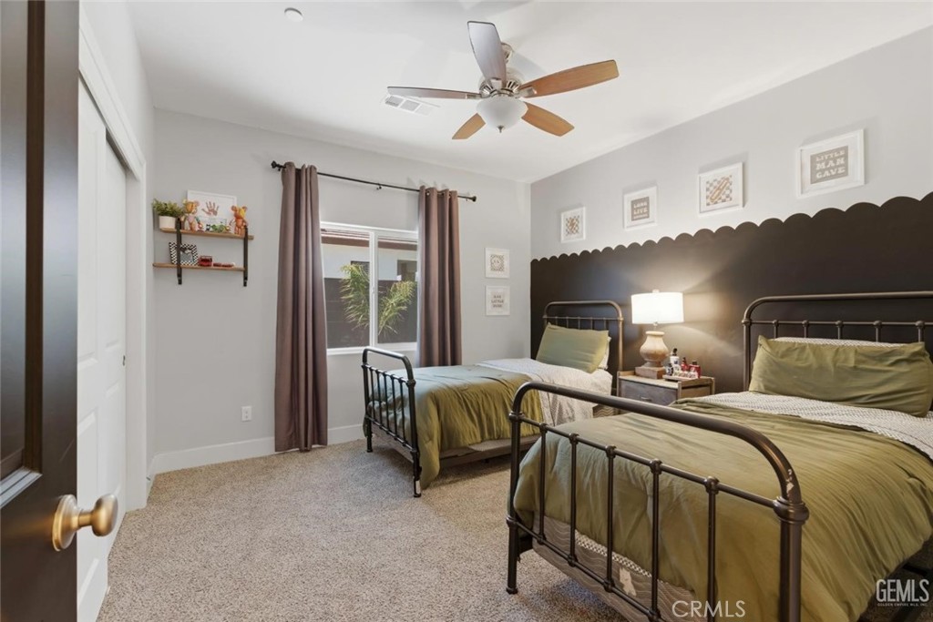 1008 Eckmann, Shafter, CA 93263
