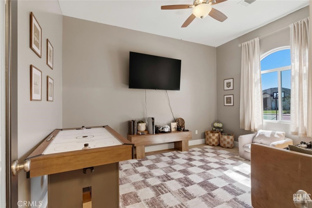 1008 Eckmann, Shafter, CA 93263