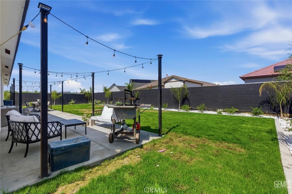 1008 Eckmann, Shafter, CA 93263