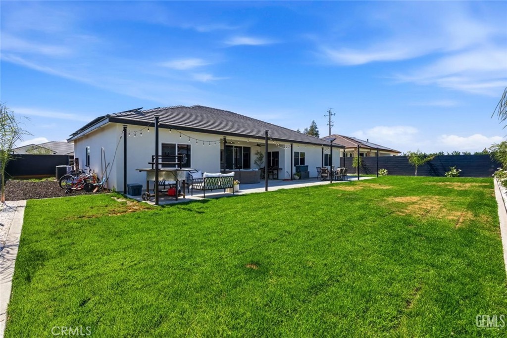 1008 Eckmann, Shafter, CA 93263
