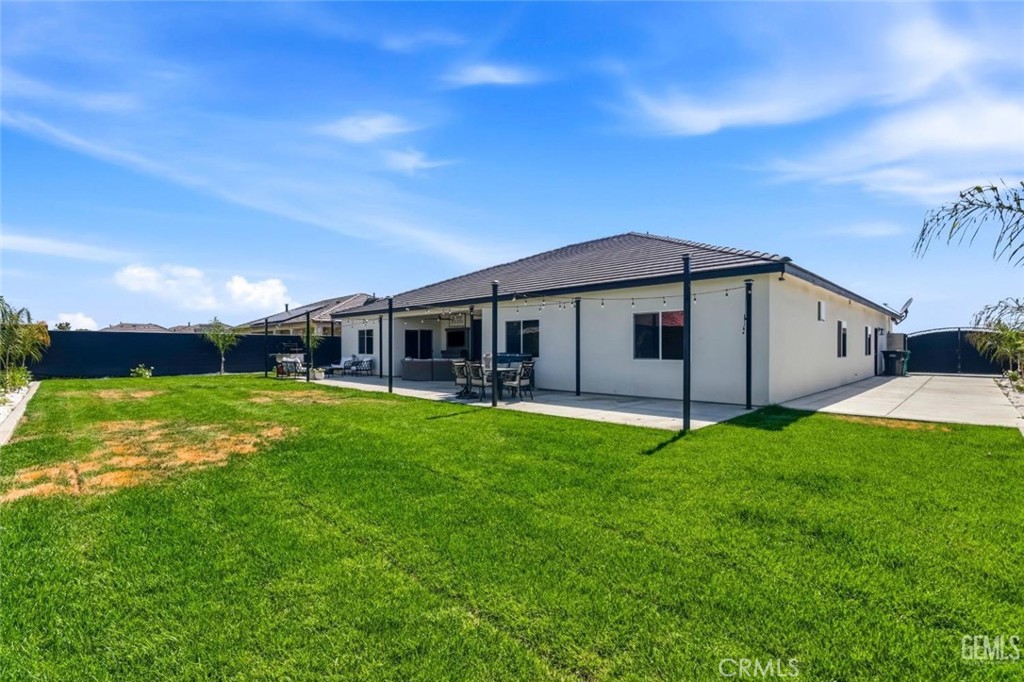 1008 Eckmann, Shafter, CA 93263