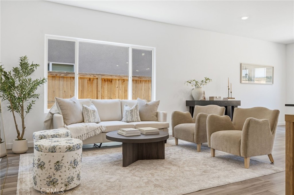 9634 Maple Terrace Ln, Shafter, CA 93263
