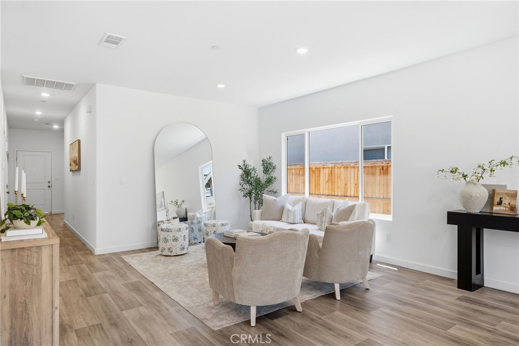 9634 Maple Terrace Ln, Shafter, CA 93263