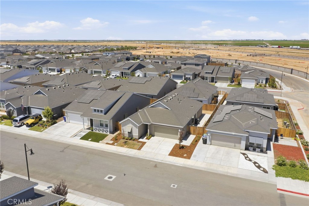 9634 Maple Terrace Ln, Shafter, CA 93263