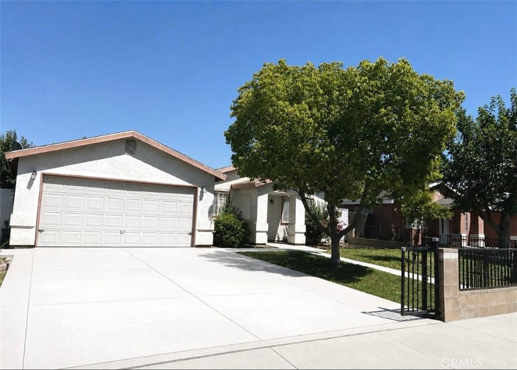 1850 Pepper Tree Close, Wasco, CA 93280