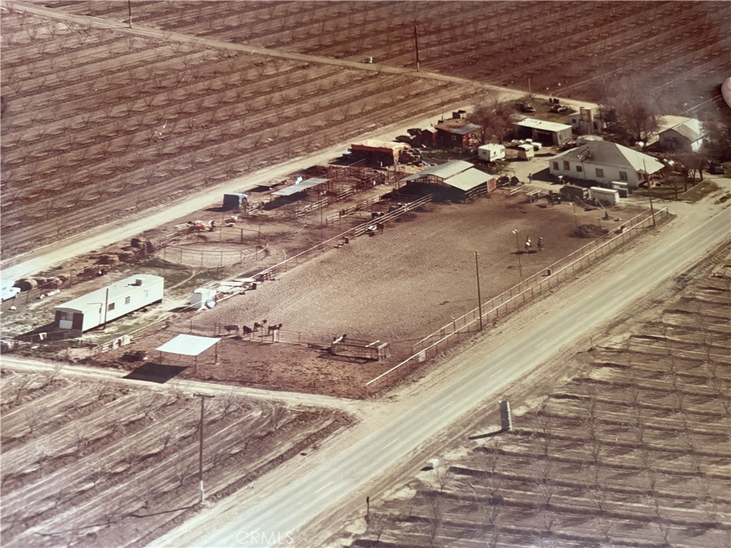 11662 Wasco Pond Rd, Wasco, CA 93280