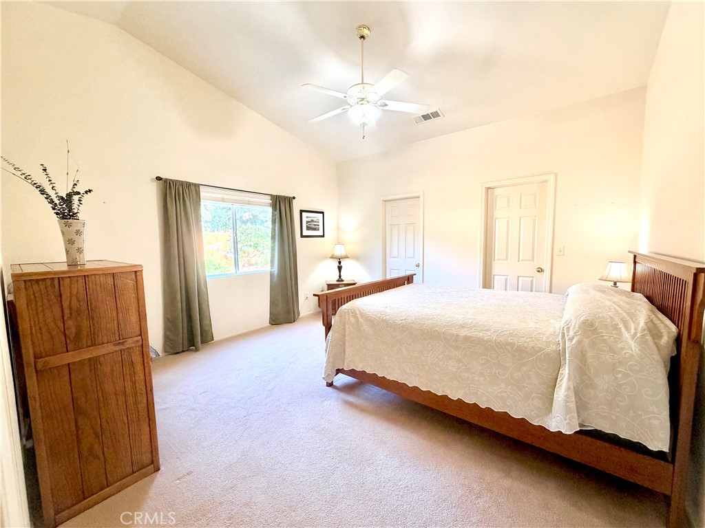 1044 N Sycamore Way, Porterville, CA 93257