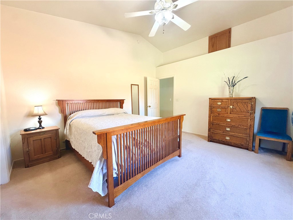 1044 N Sycamore Way, Porterville, CA 93257