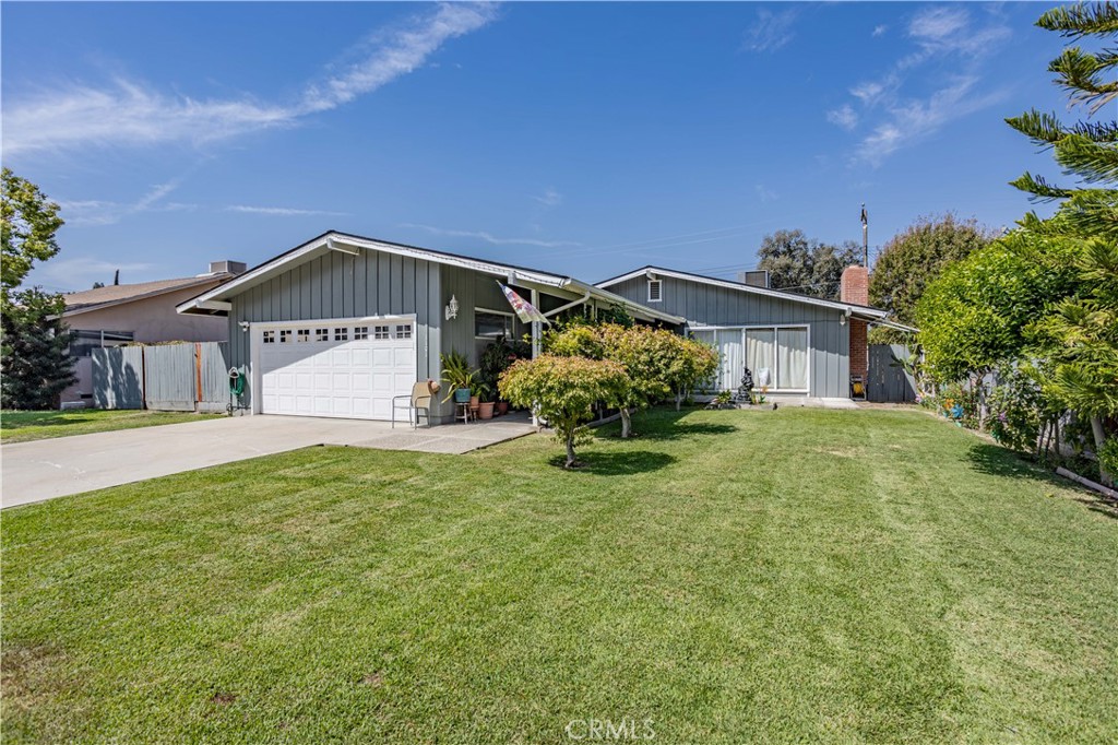 1101 S Mountain St, Visalia, CA 93277