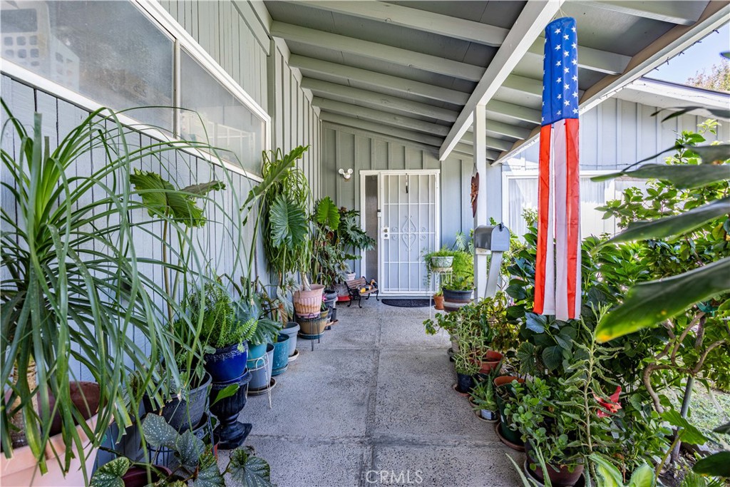 1101 S Mountain St, Visalia, CA 93277