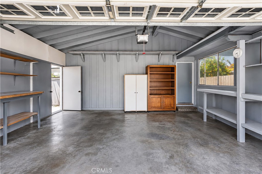 1101 S Mountain St, Visalia, CA 93277