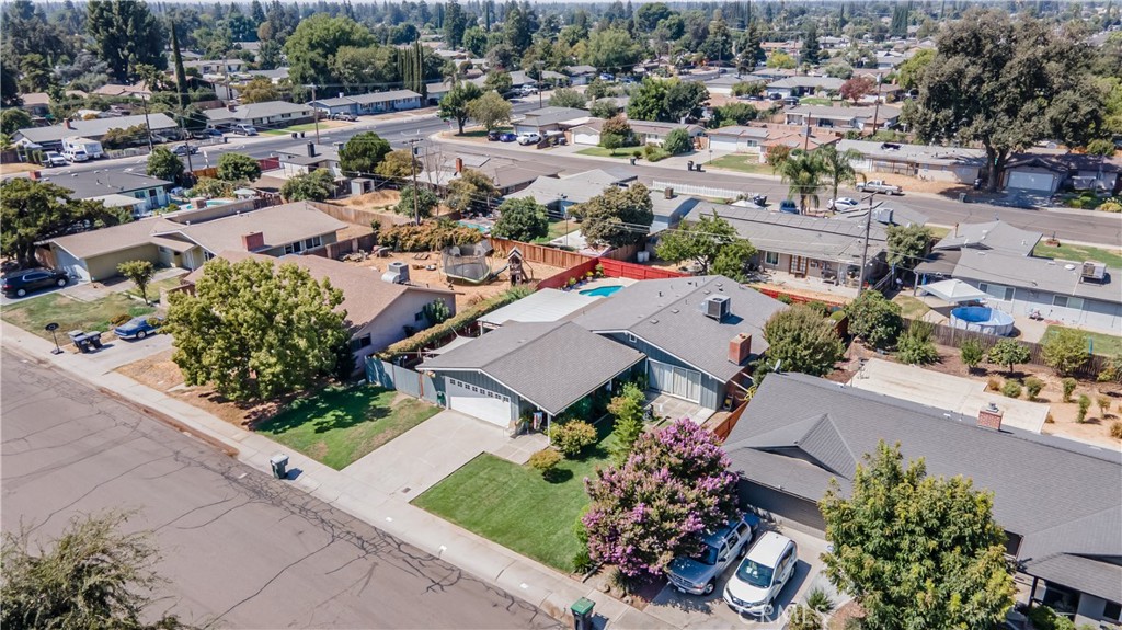 1101 S Mountain St, Visalia, CA 93277