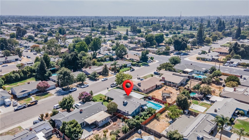 1101 S Mountain St, Visalia, CA 93277