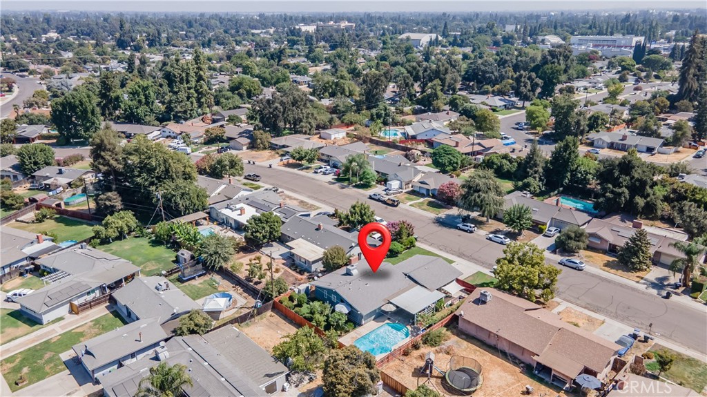 1101 S Mountain St, Visalia, CA 93277