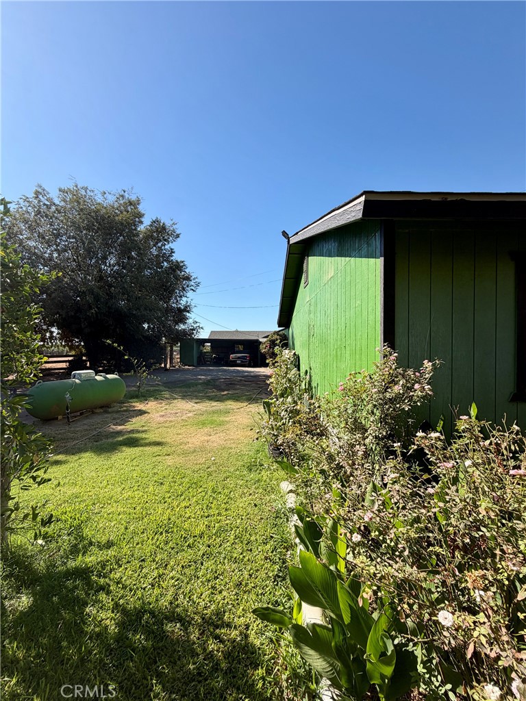 931 E List, Exeter, CA 93221