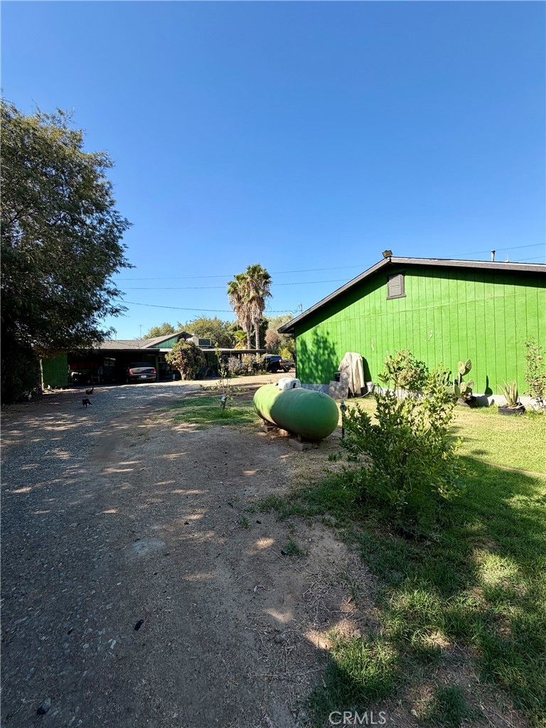931 E List, Exeter, CA 93221