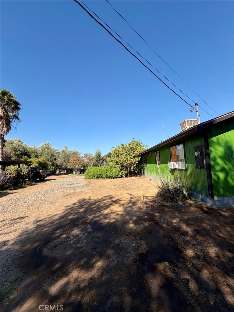 931 E List, Exeter, CA 93221