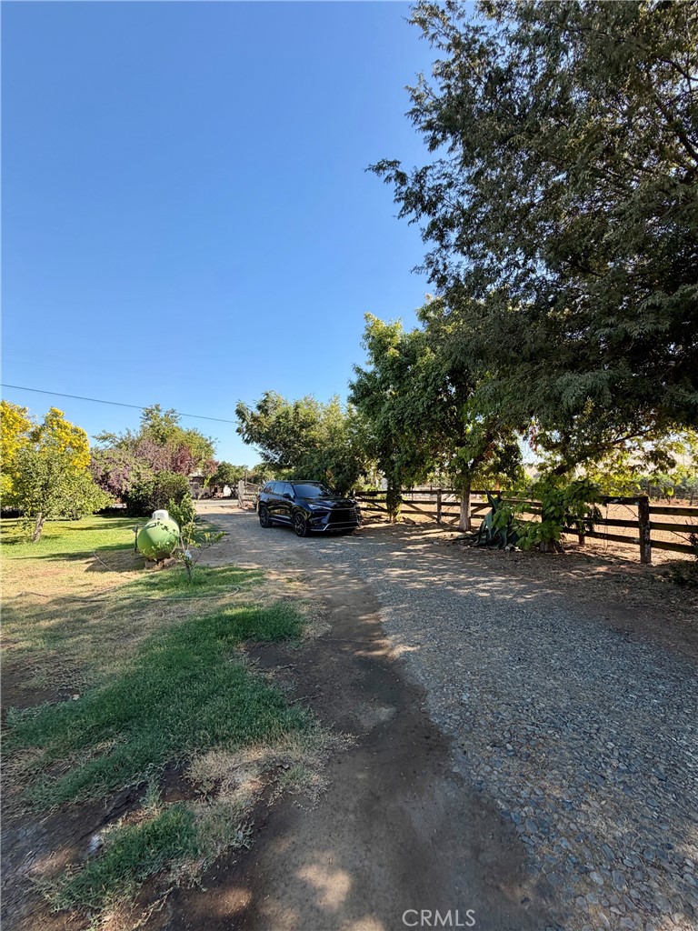 931 E List, Exeter, CA 93221