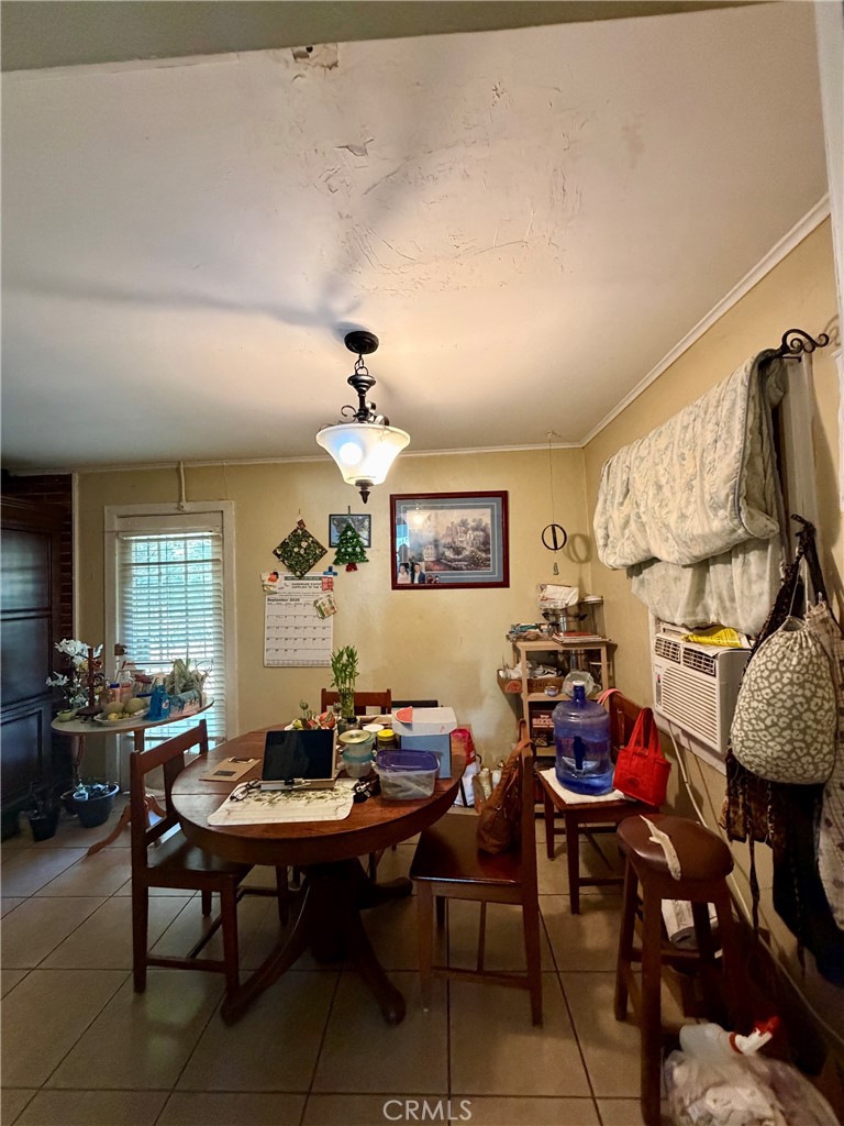 931 E List, Exeter, CA 93221