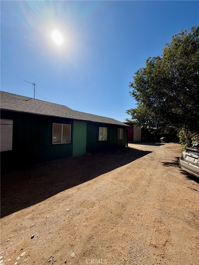 931 E List, Exeter, CA 93221