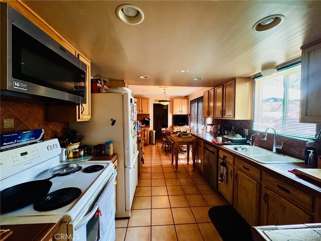 16221 Mustang, Springville, CA 93265