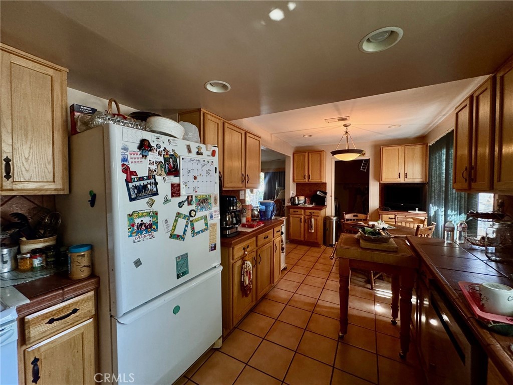 16221 Mustang, Springville, CA 93265