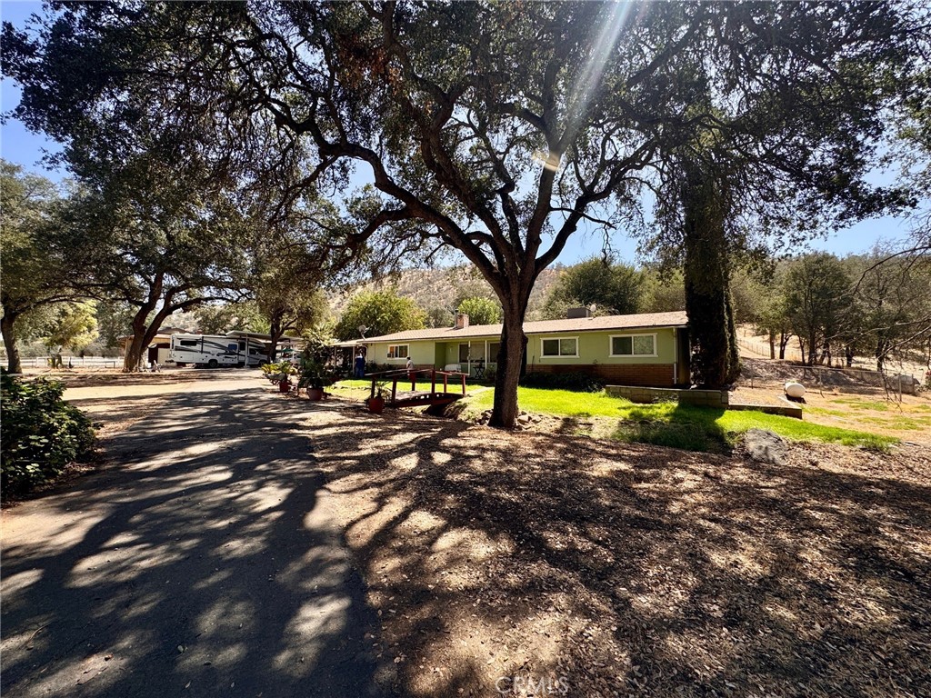 16221 Mustang, Springville, CA 93265