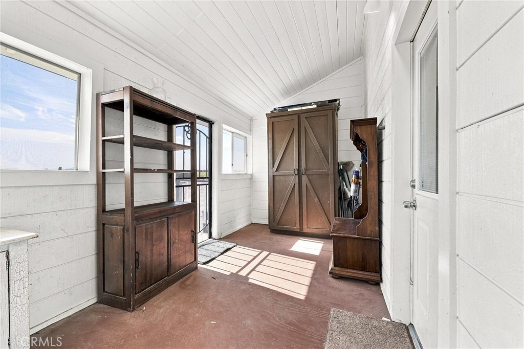 11662 Wasco Pond Rd, Wasco, CA 93280