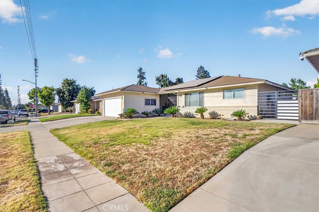 6617 N 1st St, Fresno, CA 93710