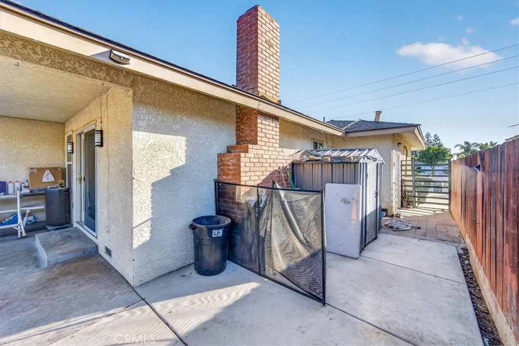 6617 N 1st St, Fresno, CA 93710