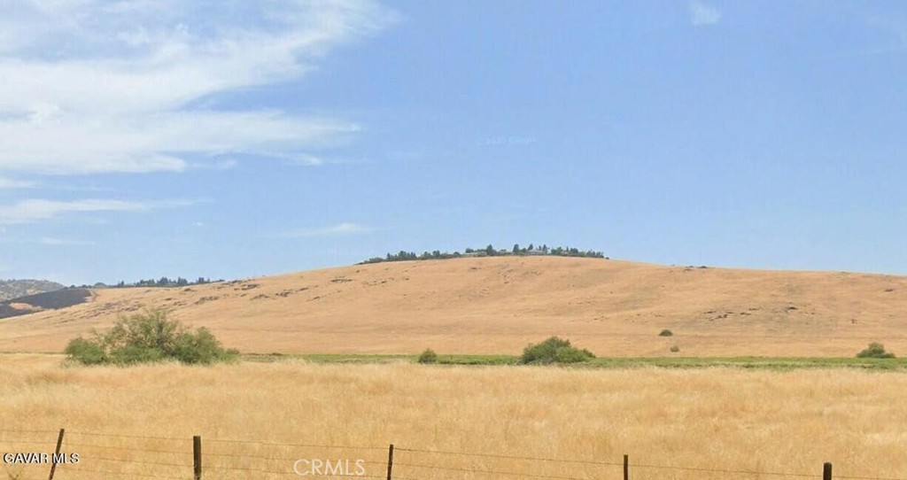 386 High Sierra Dr, Exeter, CA 93221