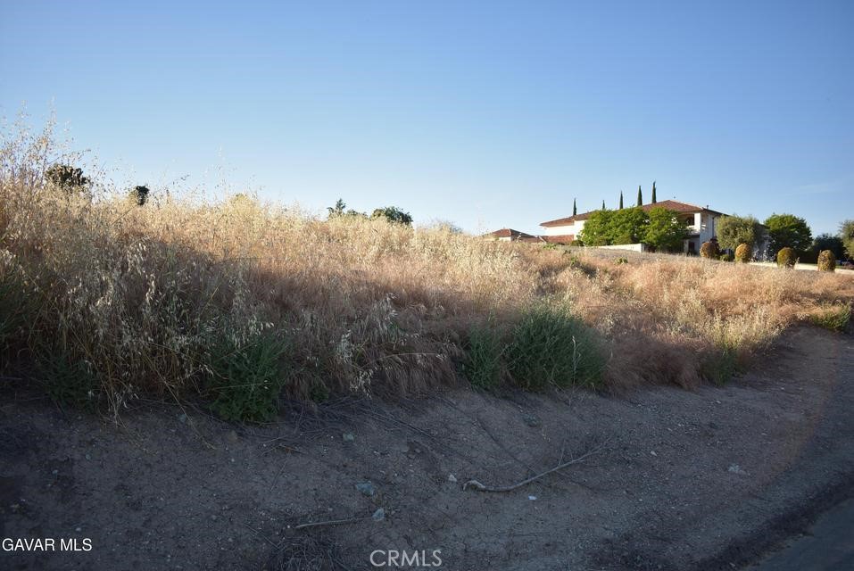 386 High Sierra Dr, Exeter, CA 93221