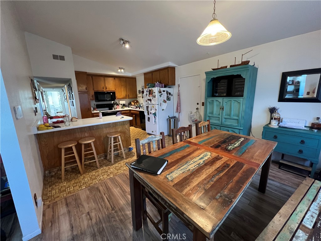 1545 Descanso St, San Luis Obispo, CA 93405