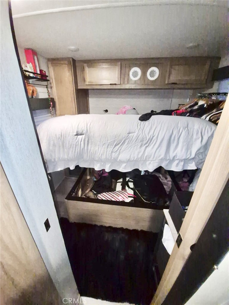 637 River Rd #43, Modesto, CA 95351