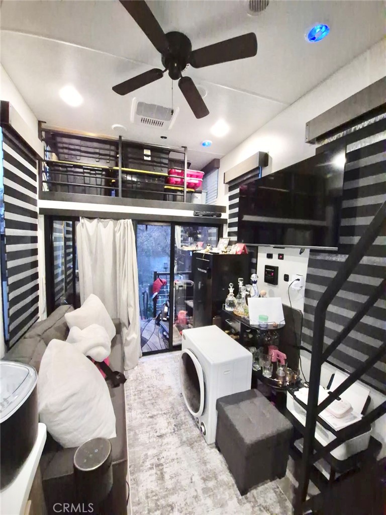 637 River Rd #43, Modesto, CA 95351