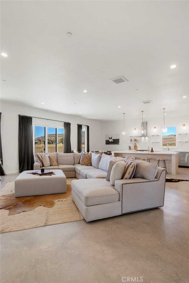 5145 Tom Mix, Pioneertown, CA 92268