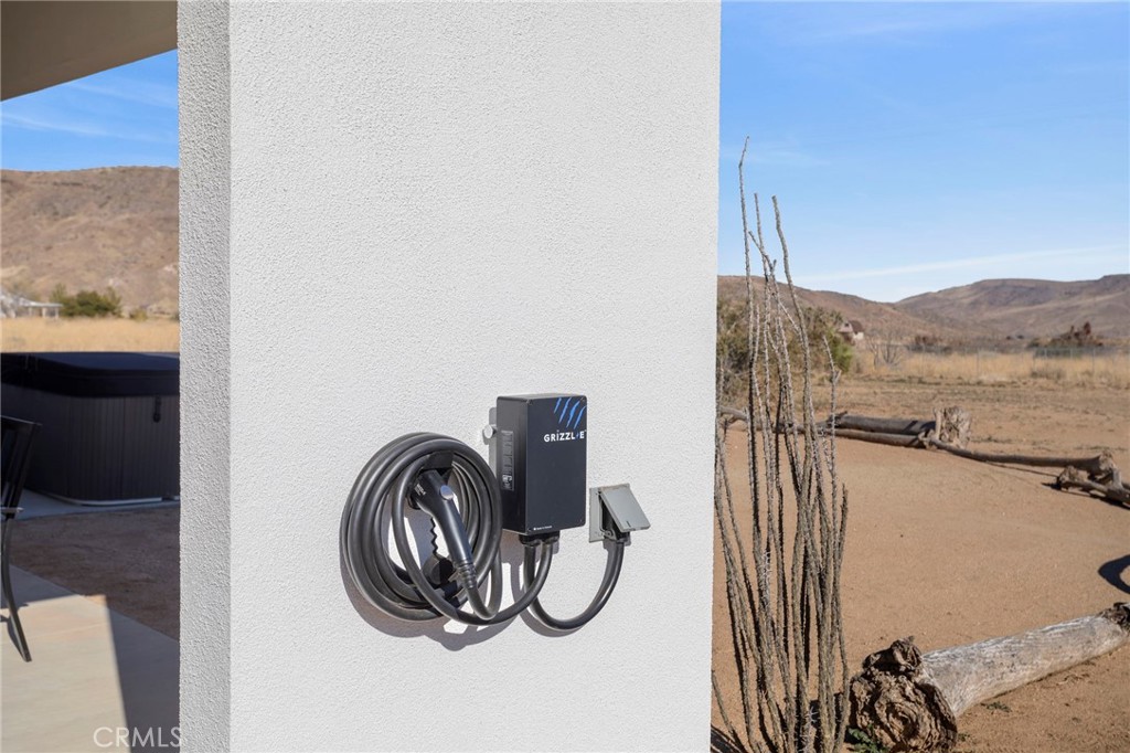 5145 Tom Mix, Pioneertown, CA 92268