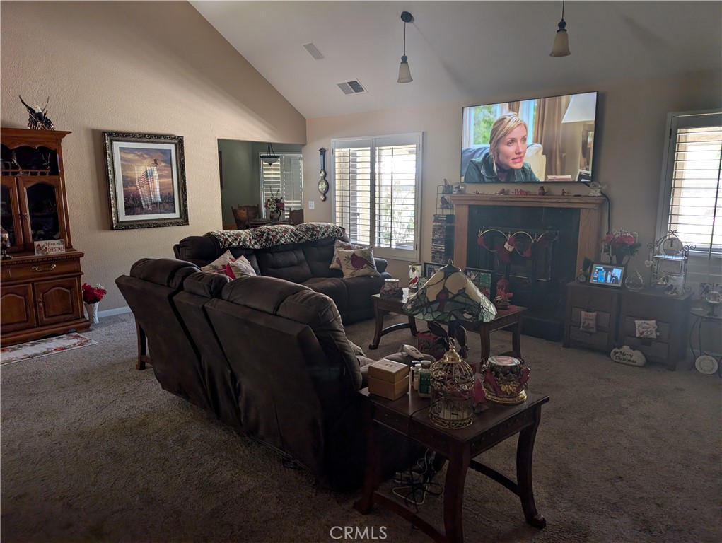 639 Royal Arch Ct, Merced, CA 95340