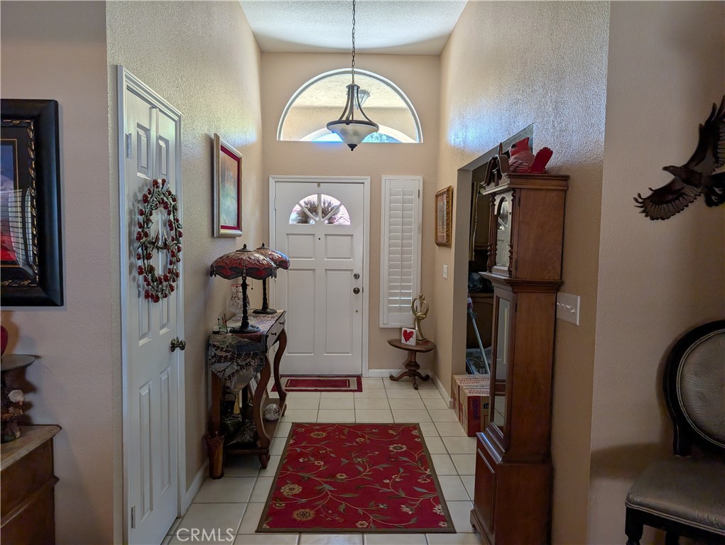 639 Royal Arch Ct, Merced, CA 95340