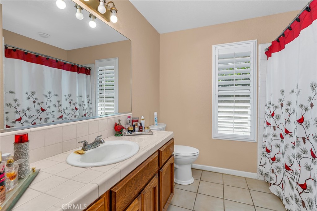 639 Royal Arch Ct, Merced, CA 95340