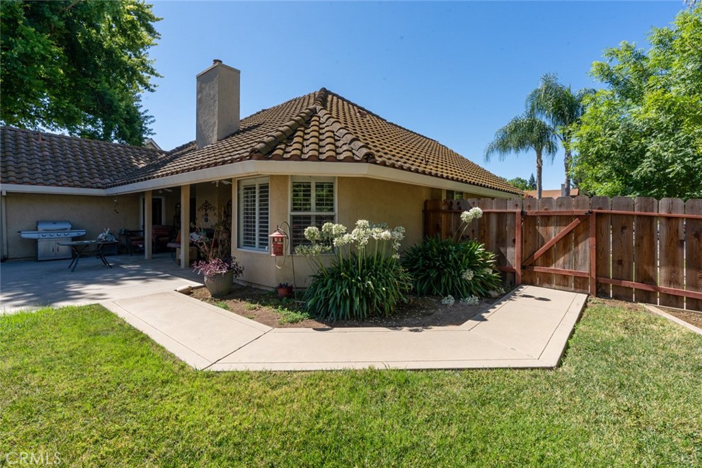 639 Royal Arch Ct, Merced, CA 95340