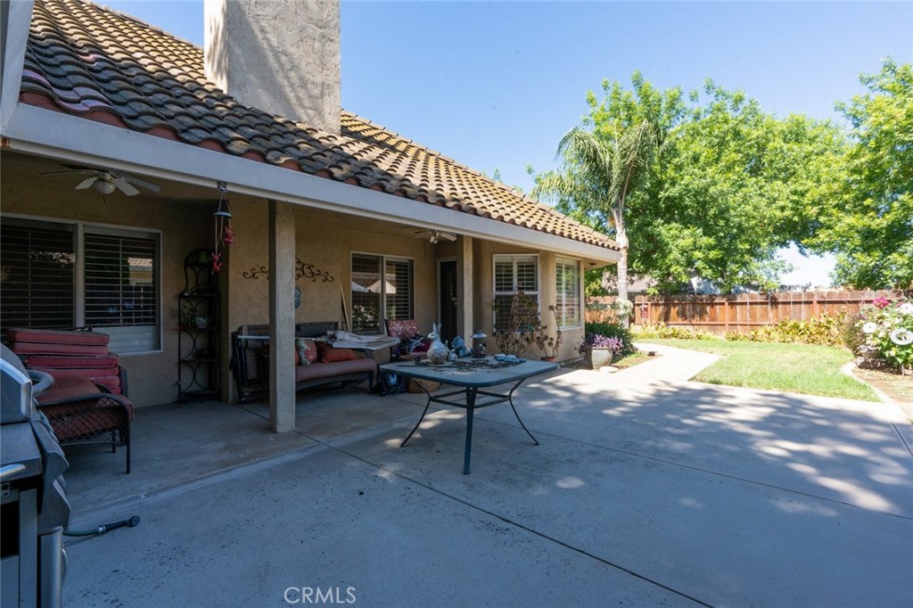 639 Royal Arch Ct, Merced, CA 95340