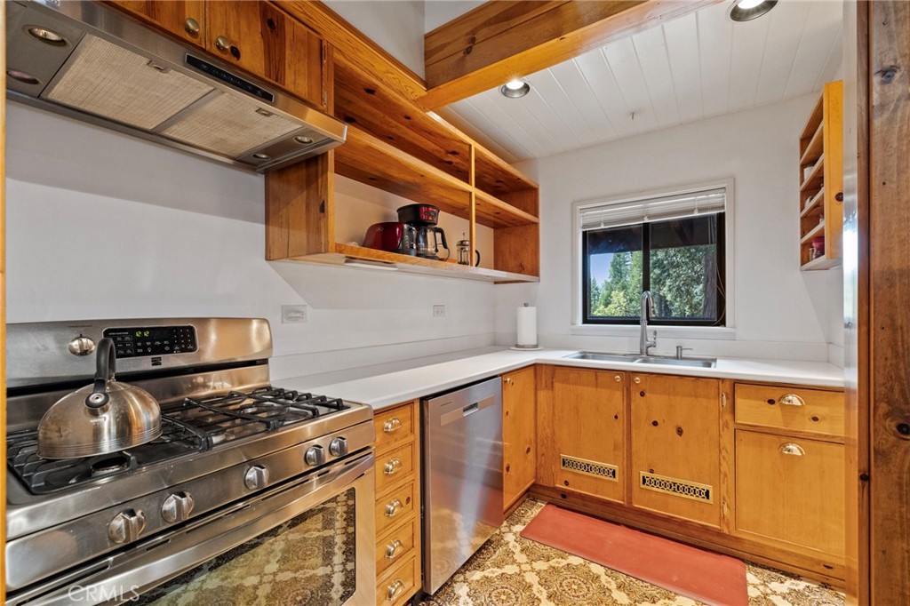 25833 Lyons Dam Rd, Twain Harte, CA 95383